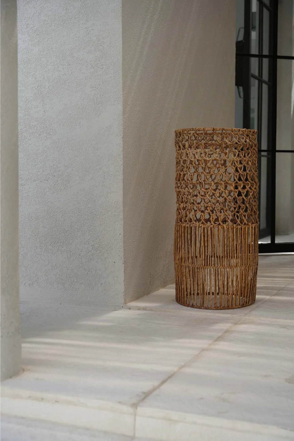 The Takuhanki Pendant Light - L