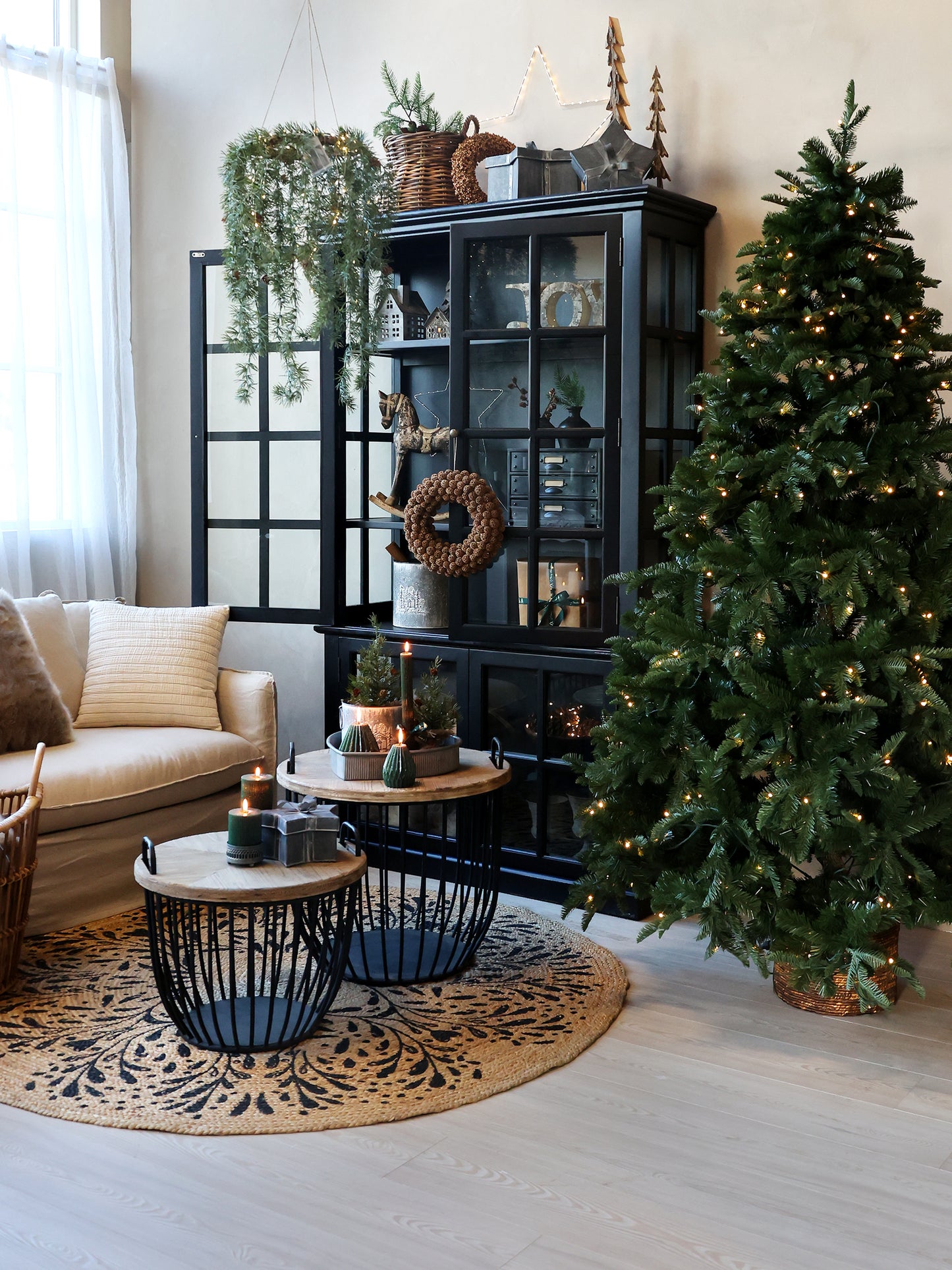 LED Hanging Pine Garland