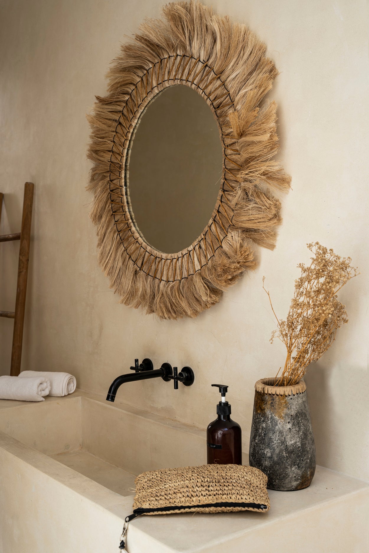 The Pretty Blonde Mirror