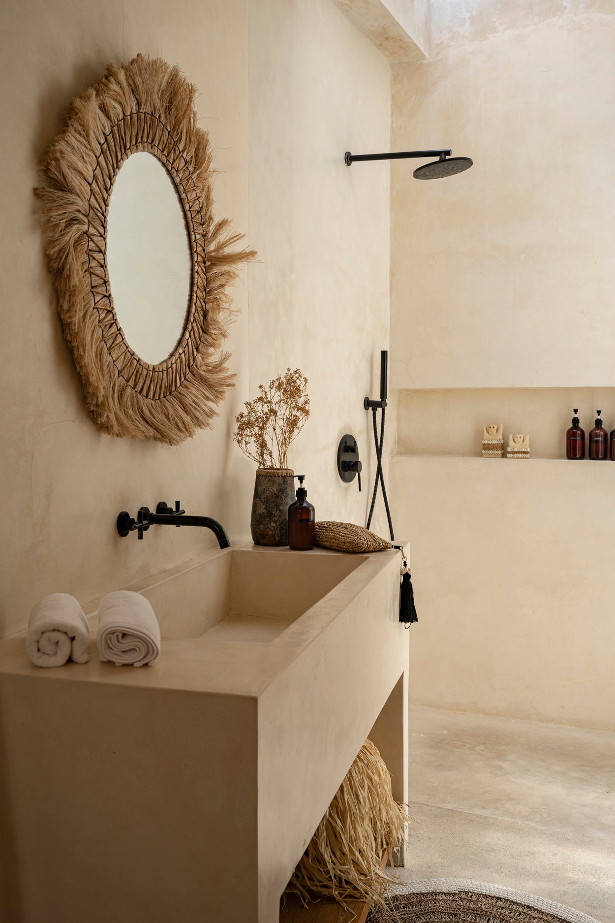 The Pretty Blonde Mirror