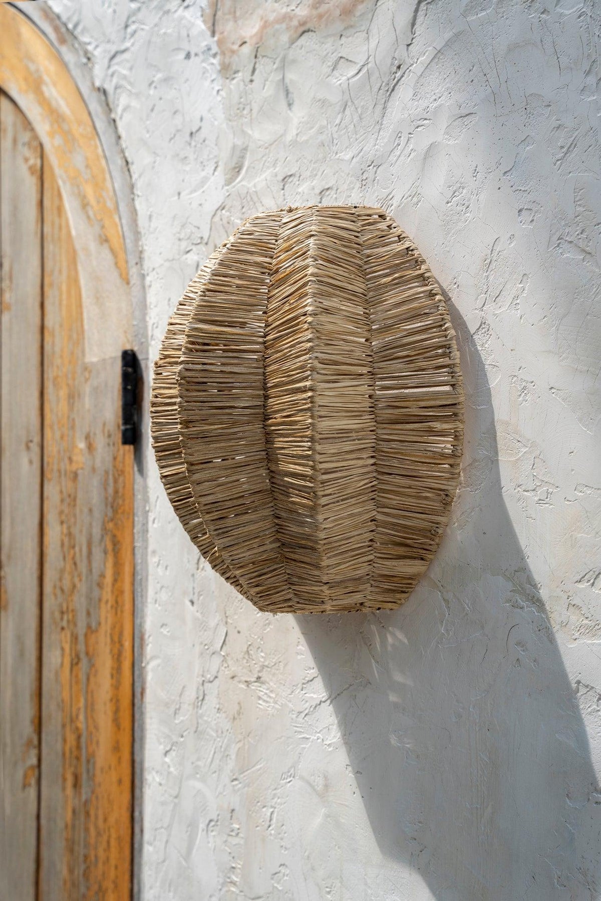 The avanti wall light flo & joe