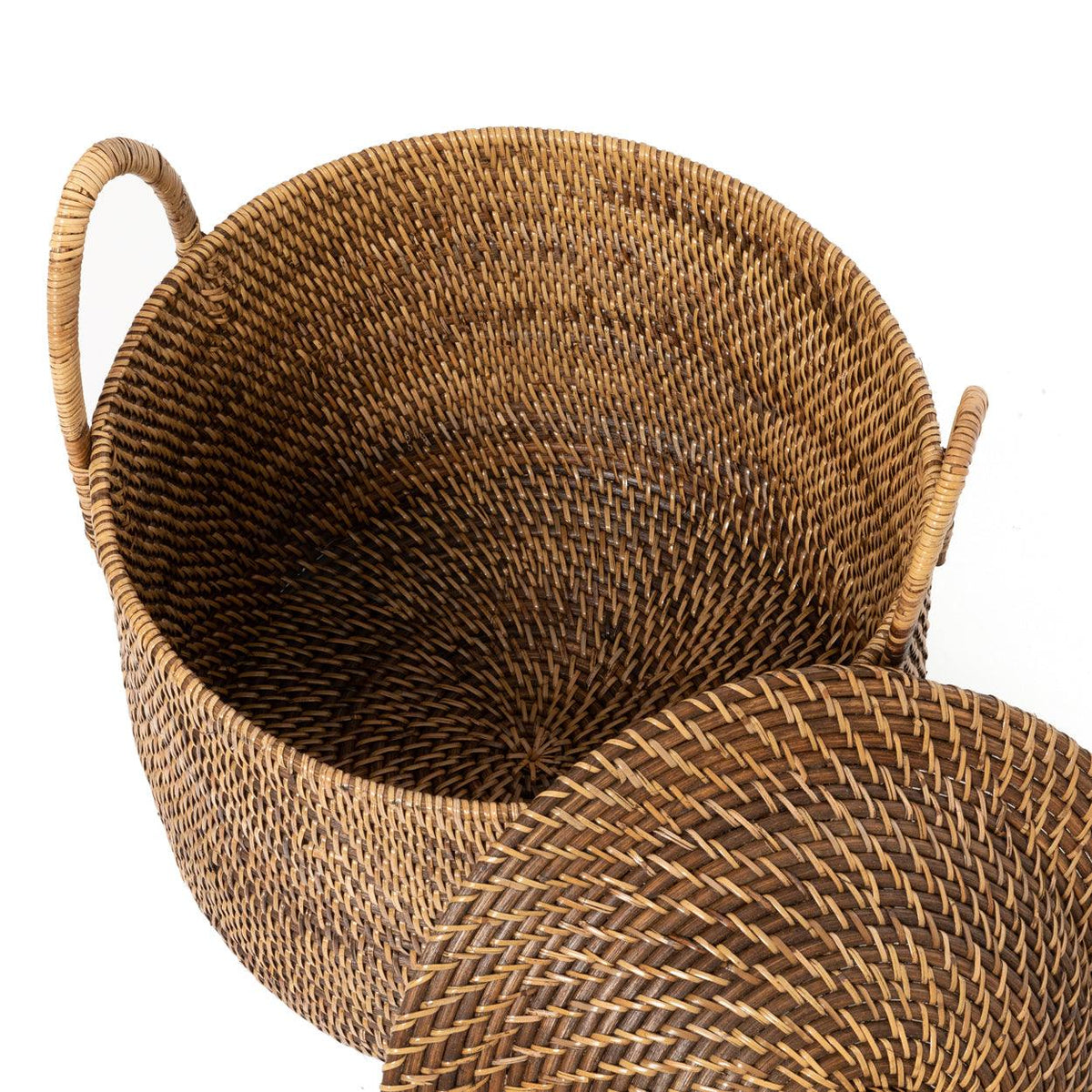 The colonial handles basket flo & joe