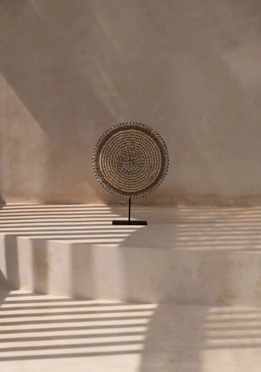 The Shell Martinique on Stand - Flo & Joe