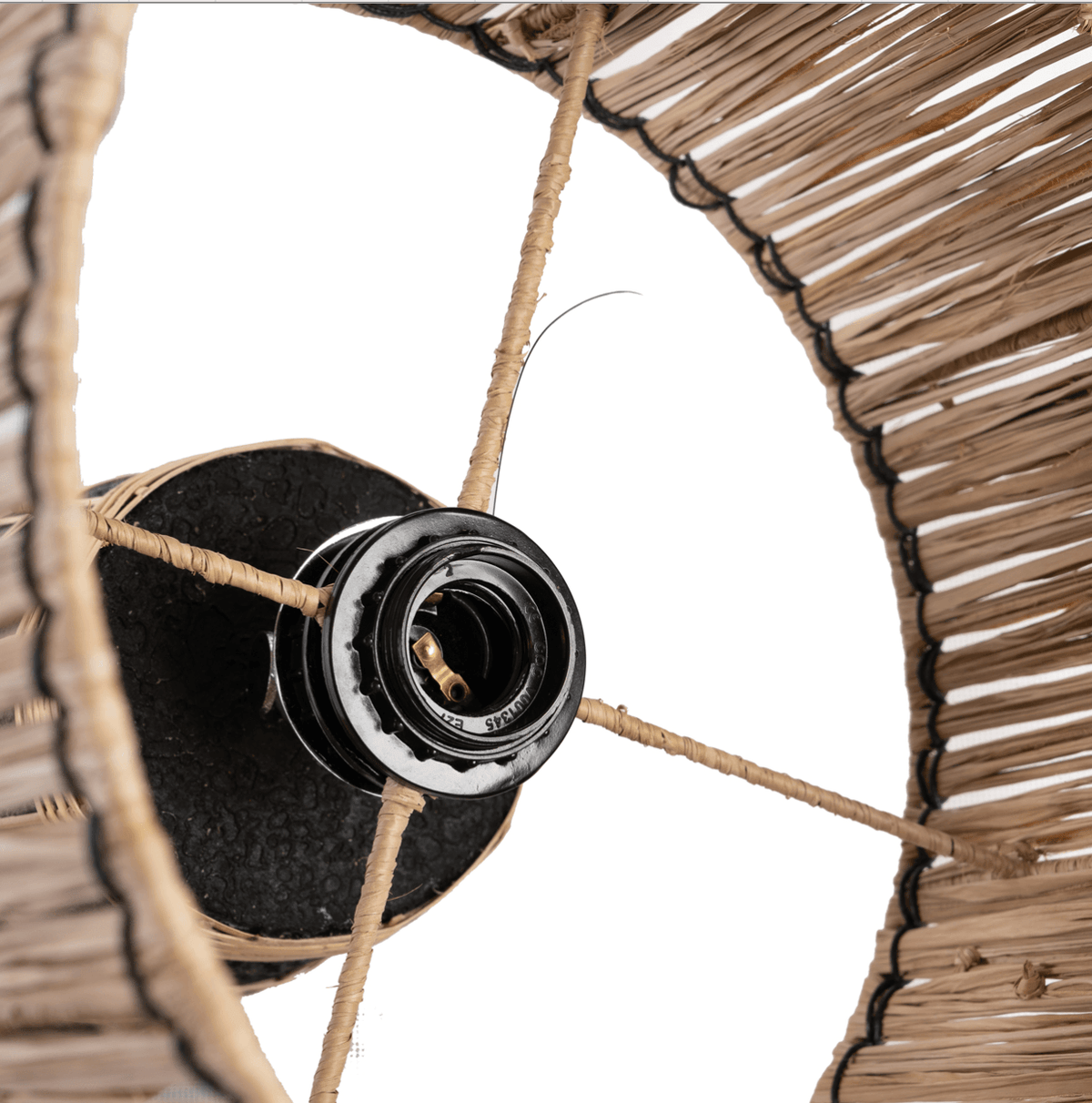 The skiathos table lamp black flo & joe