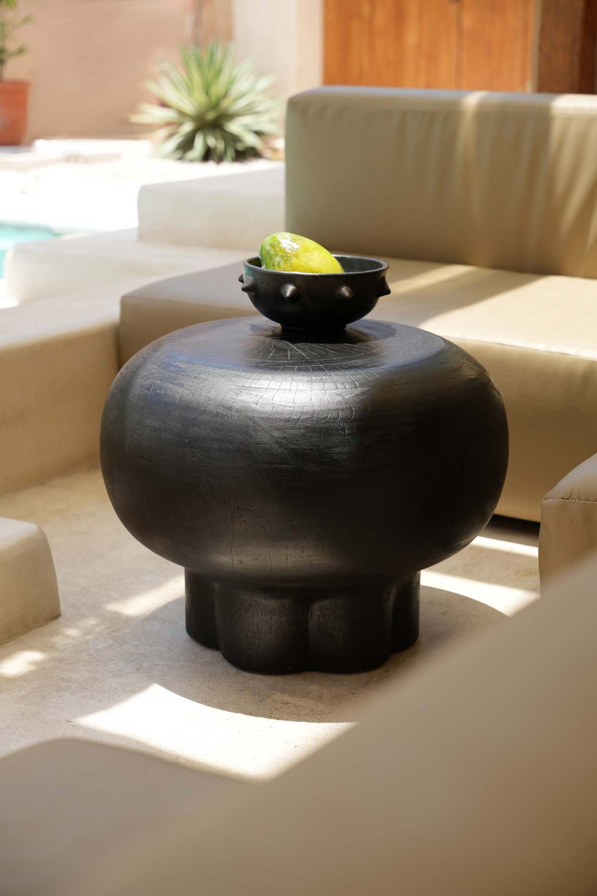 The tutup coffee table black flo & joe