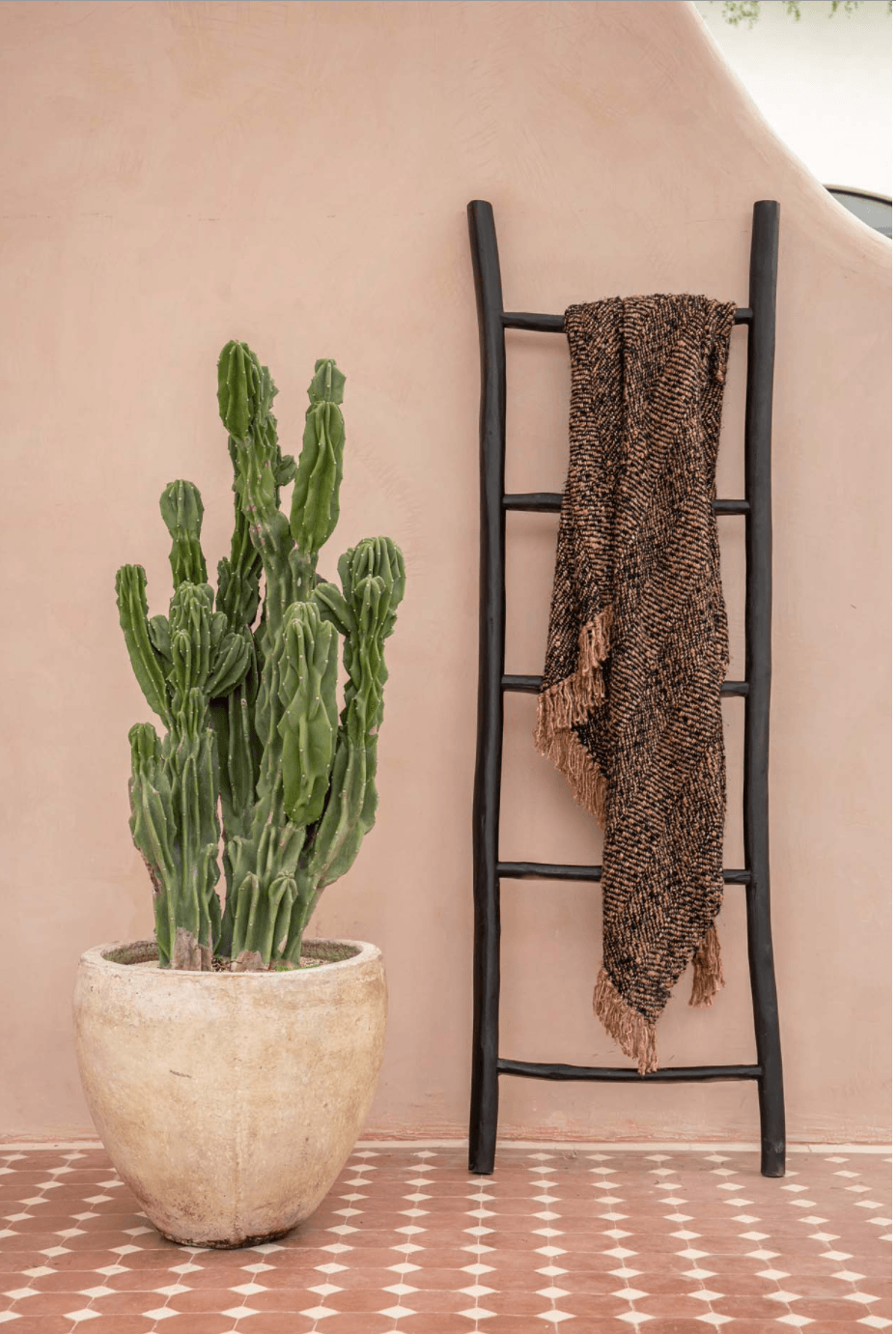 Tulum teak root ladder black flo & joe