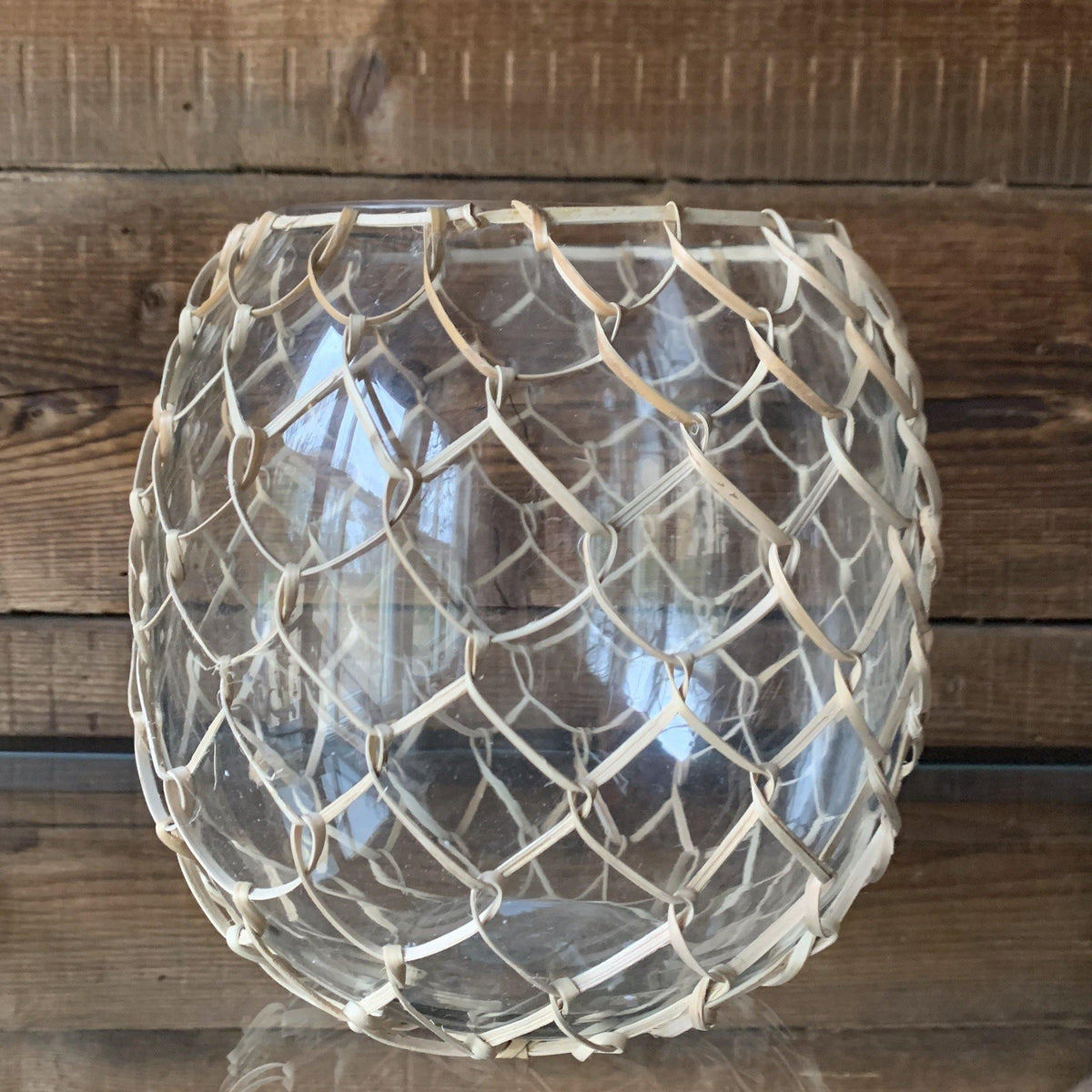 Rattan round glass vase flo & joe