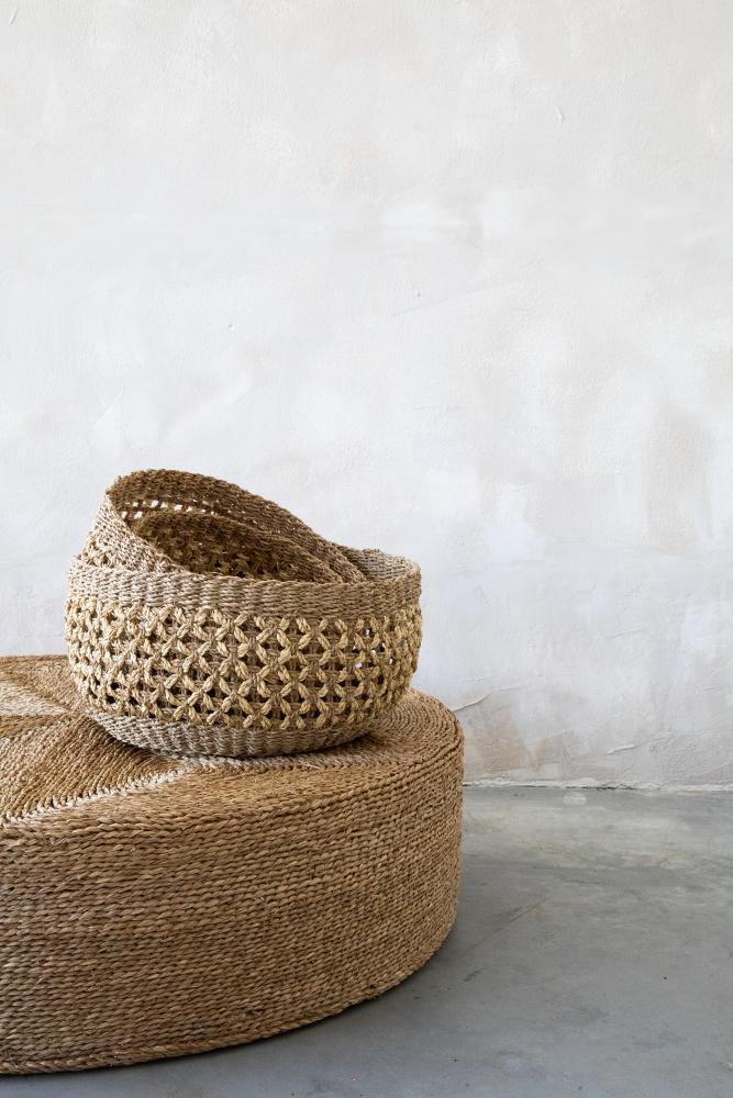 The huge pouffe natural flo & joe