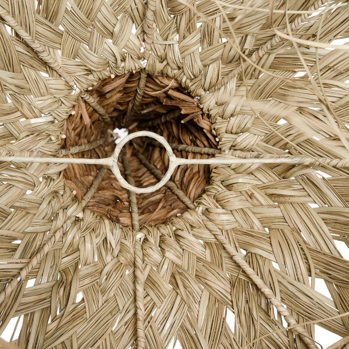 The playa natural pendant m flo & joe