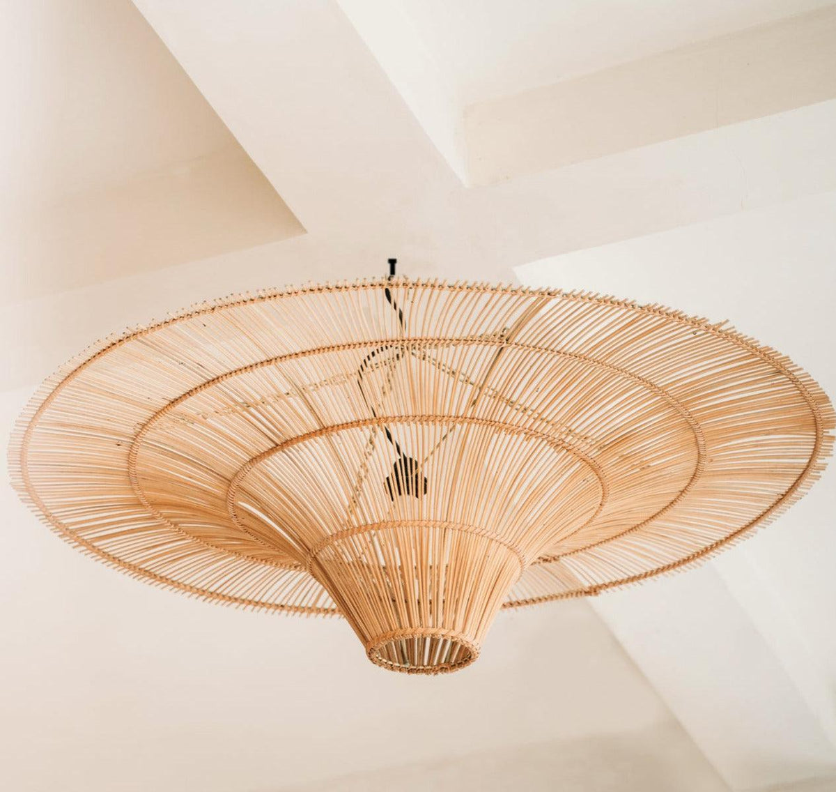 The sky pendant natural 110cm flo & joe