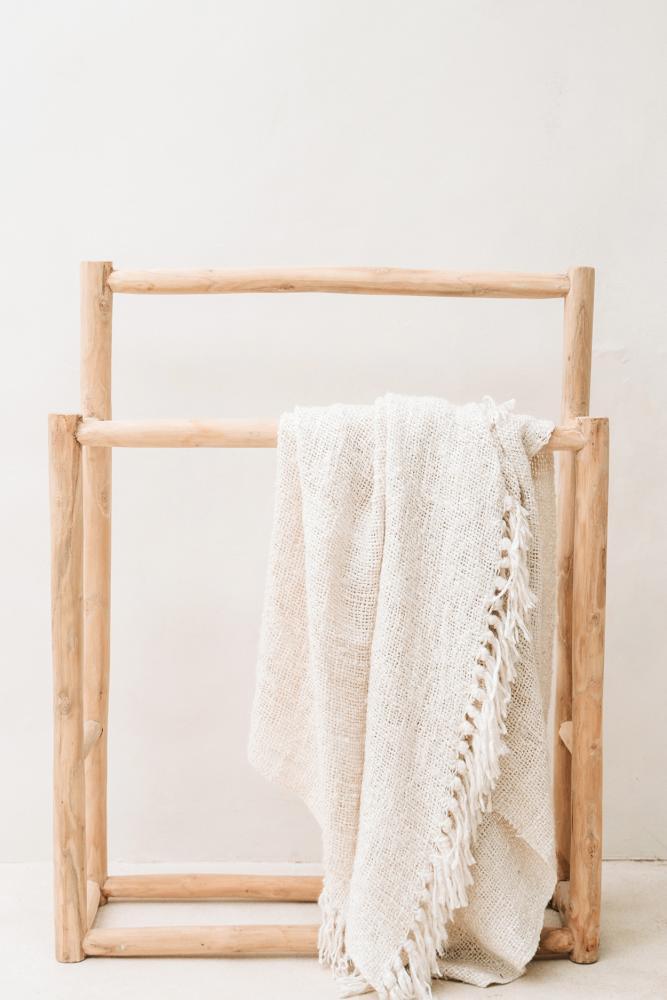 The s'il vous plaid cream throw flo & joe