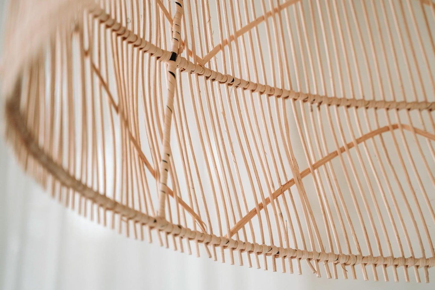 The Twister Pendant - Natural - L - Flo & Joe