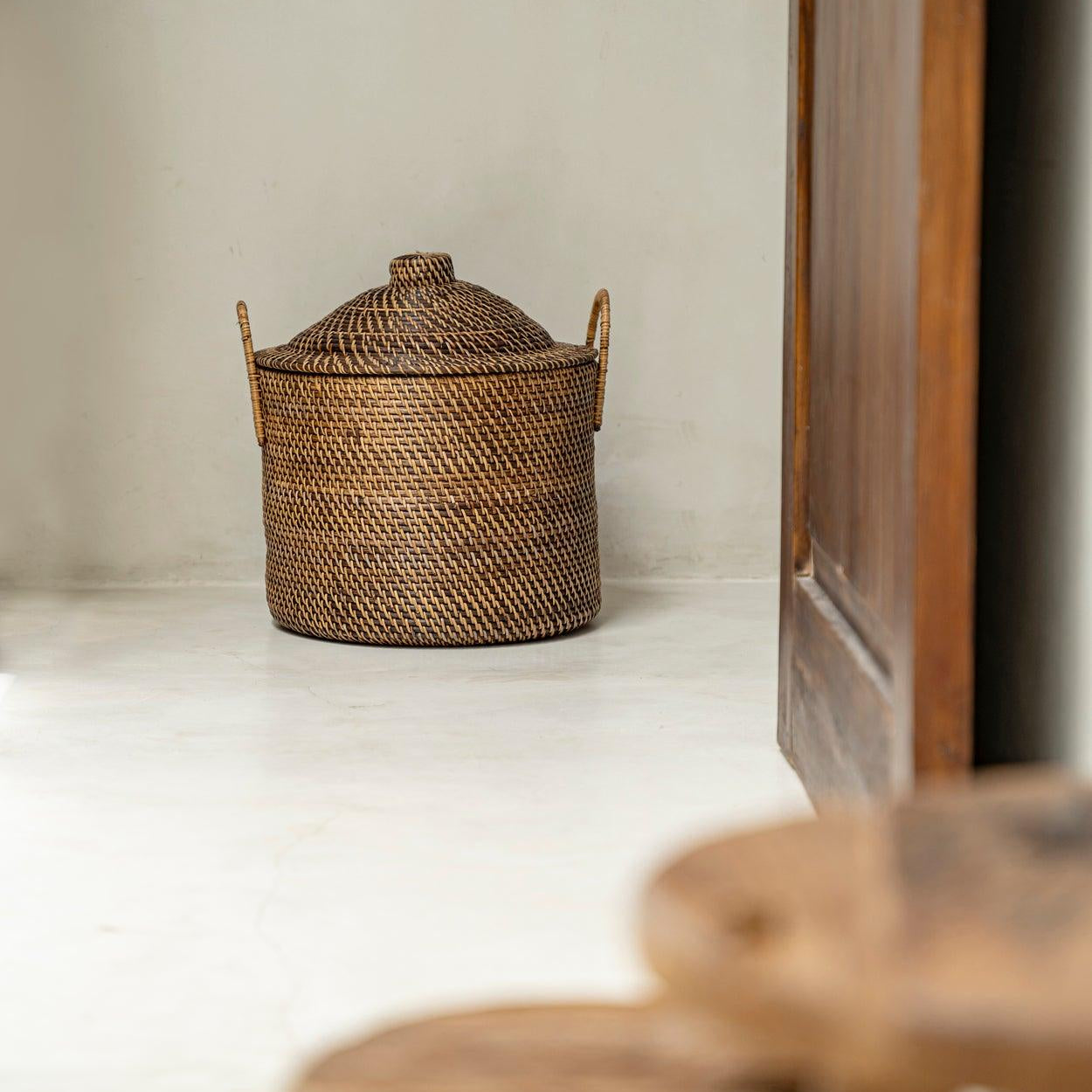 The Colonial Handles Basket - Flo & Joe