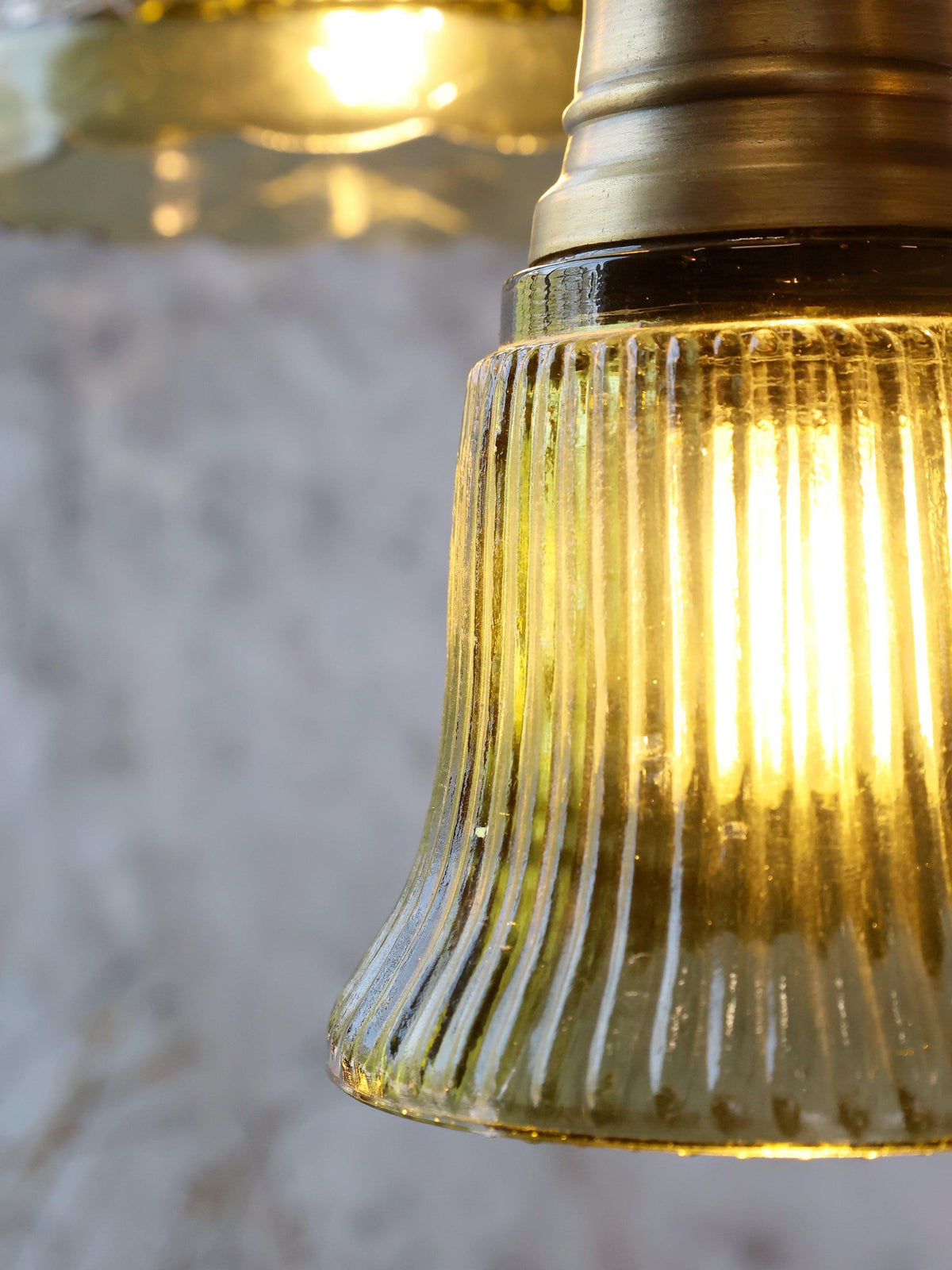 The green glass pendant   s ceiling light fixtures flo &amp; joe