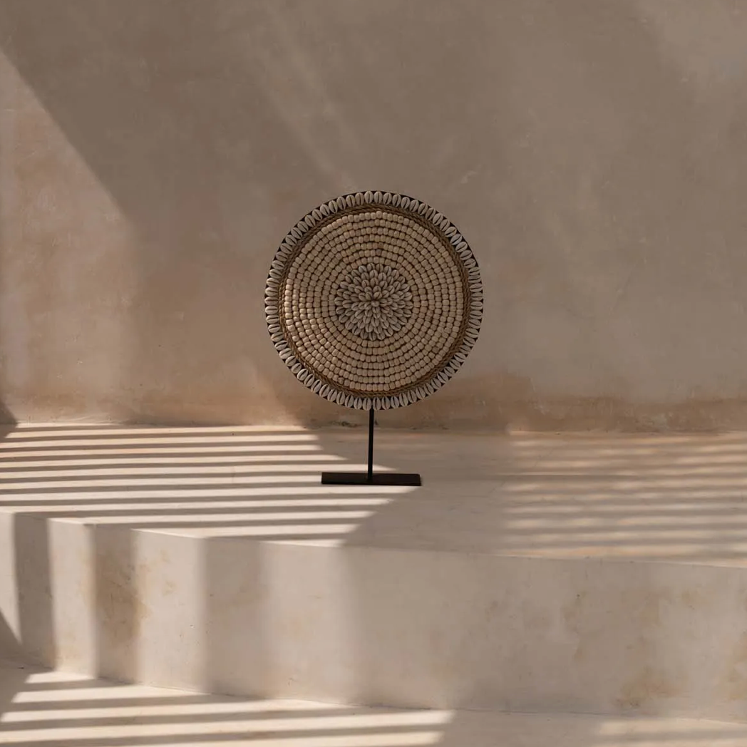 The Shell Martinique on Stand - Flo & Joe