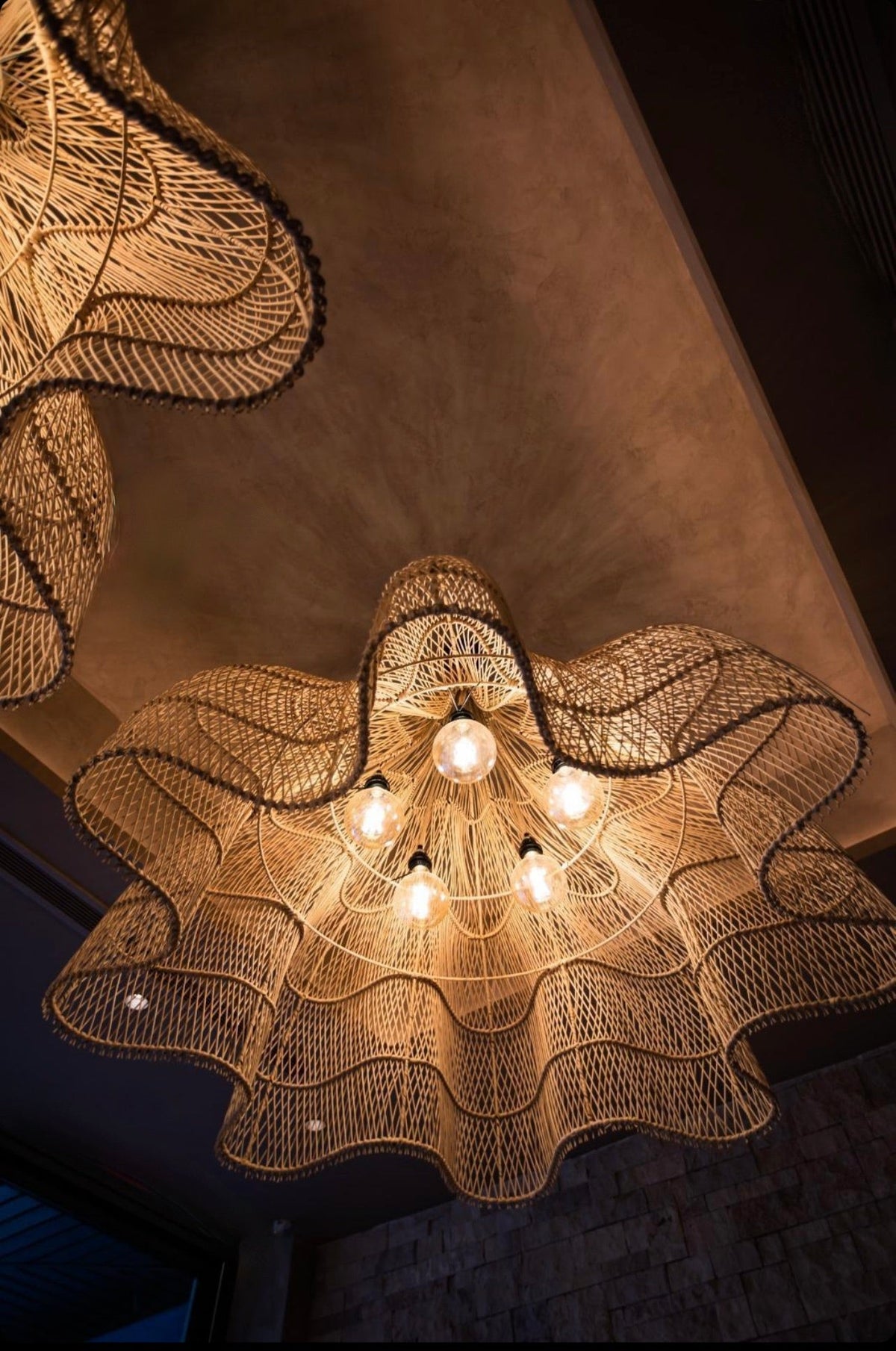 Extra large rattan chandelier with 5 bulbs