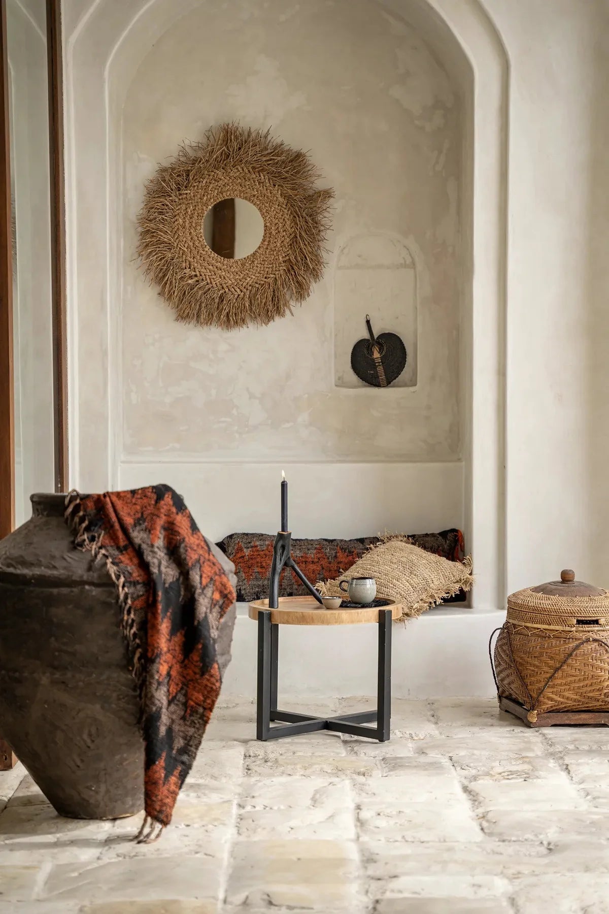 The s'il vous plaid   black orange throw