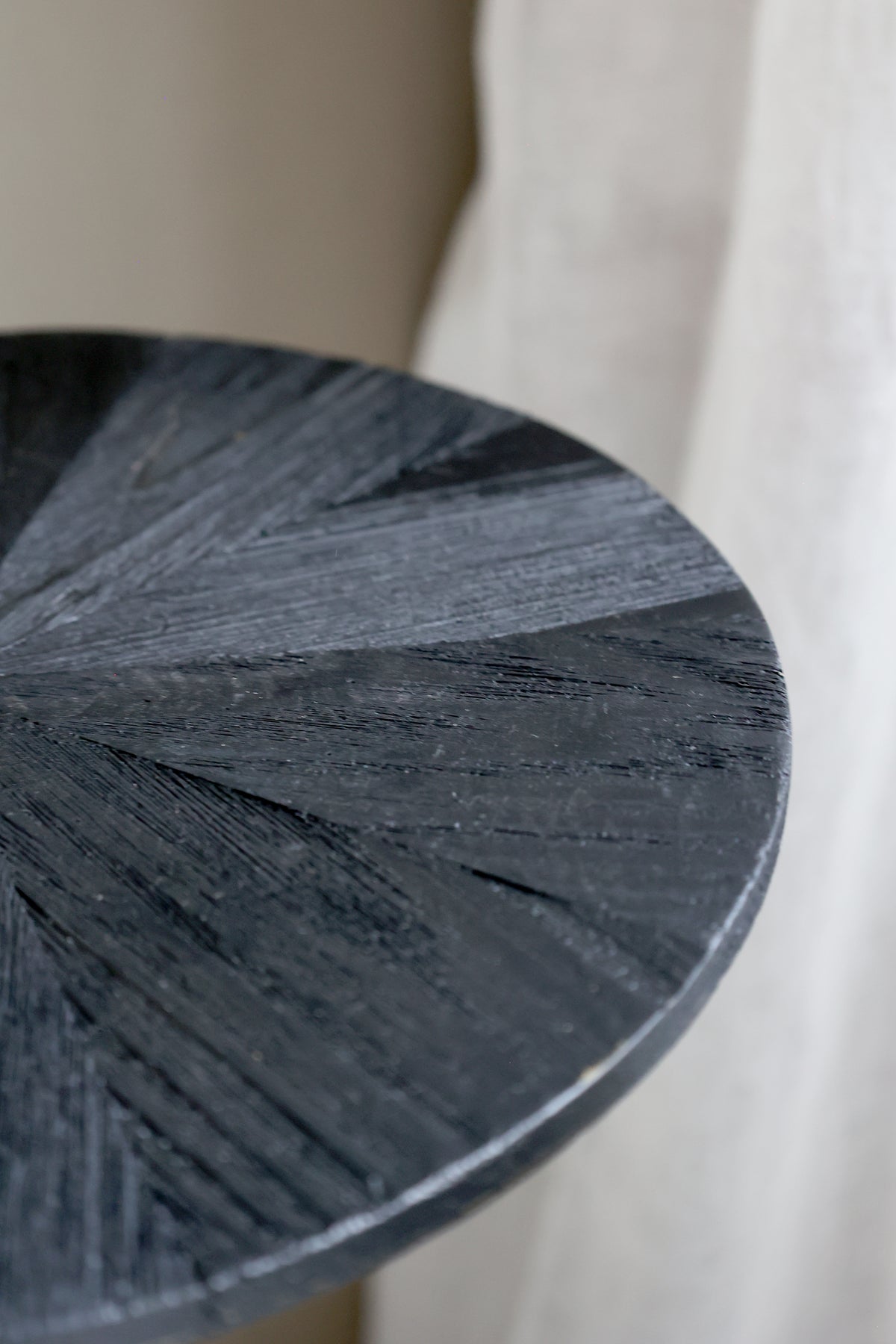 Wall mounted table   30cm black   flo & joe