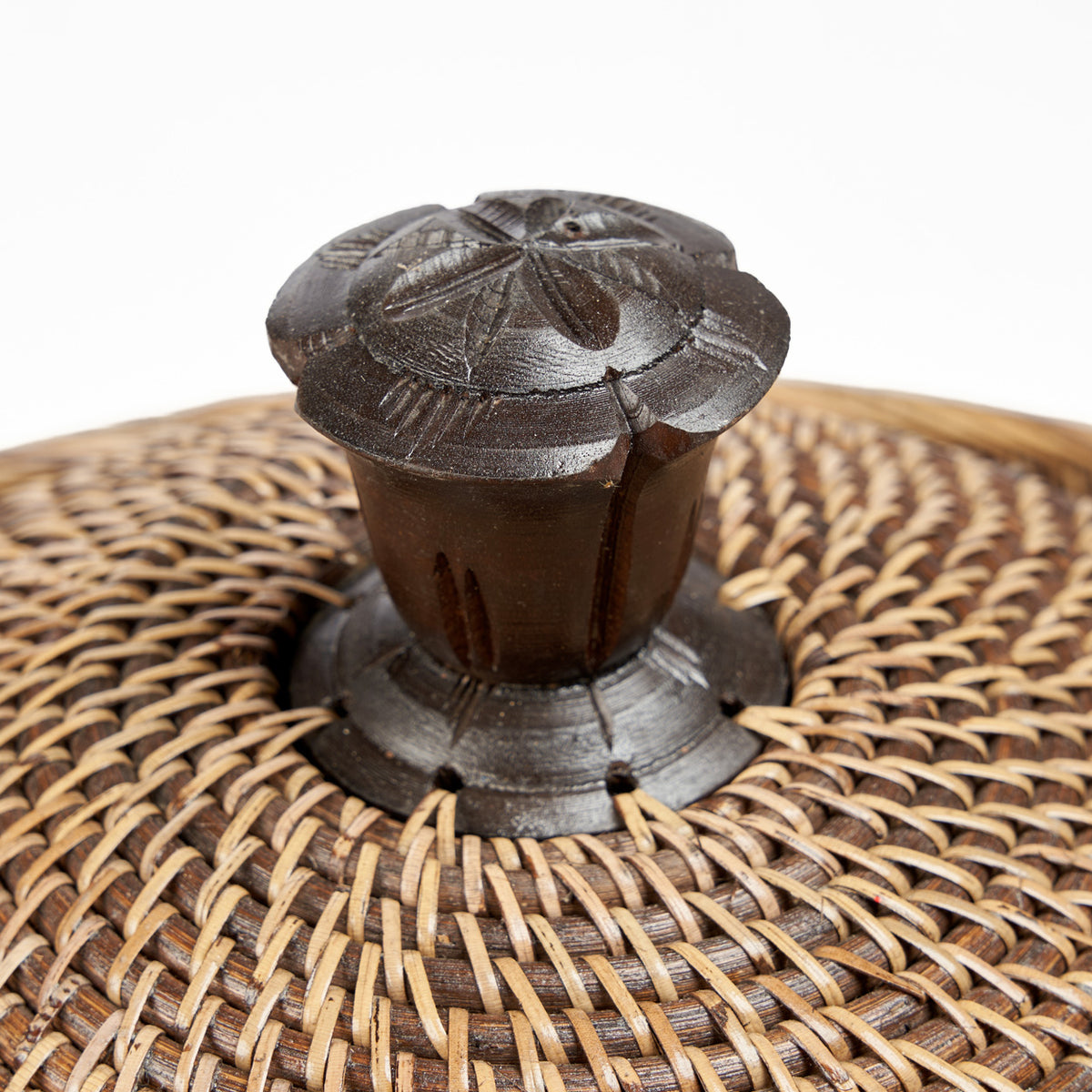 Handmade woven rattan basket lid