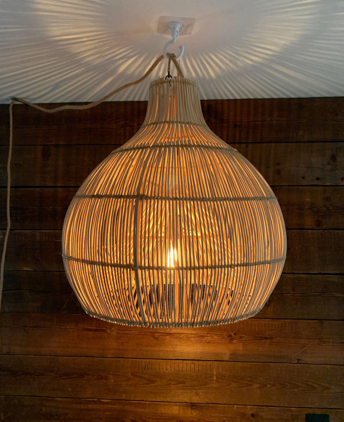 The lobster trap pendant   natural   l   flo & joe