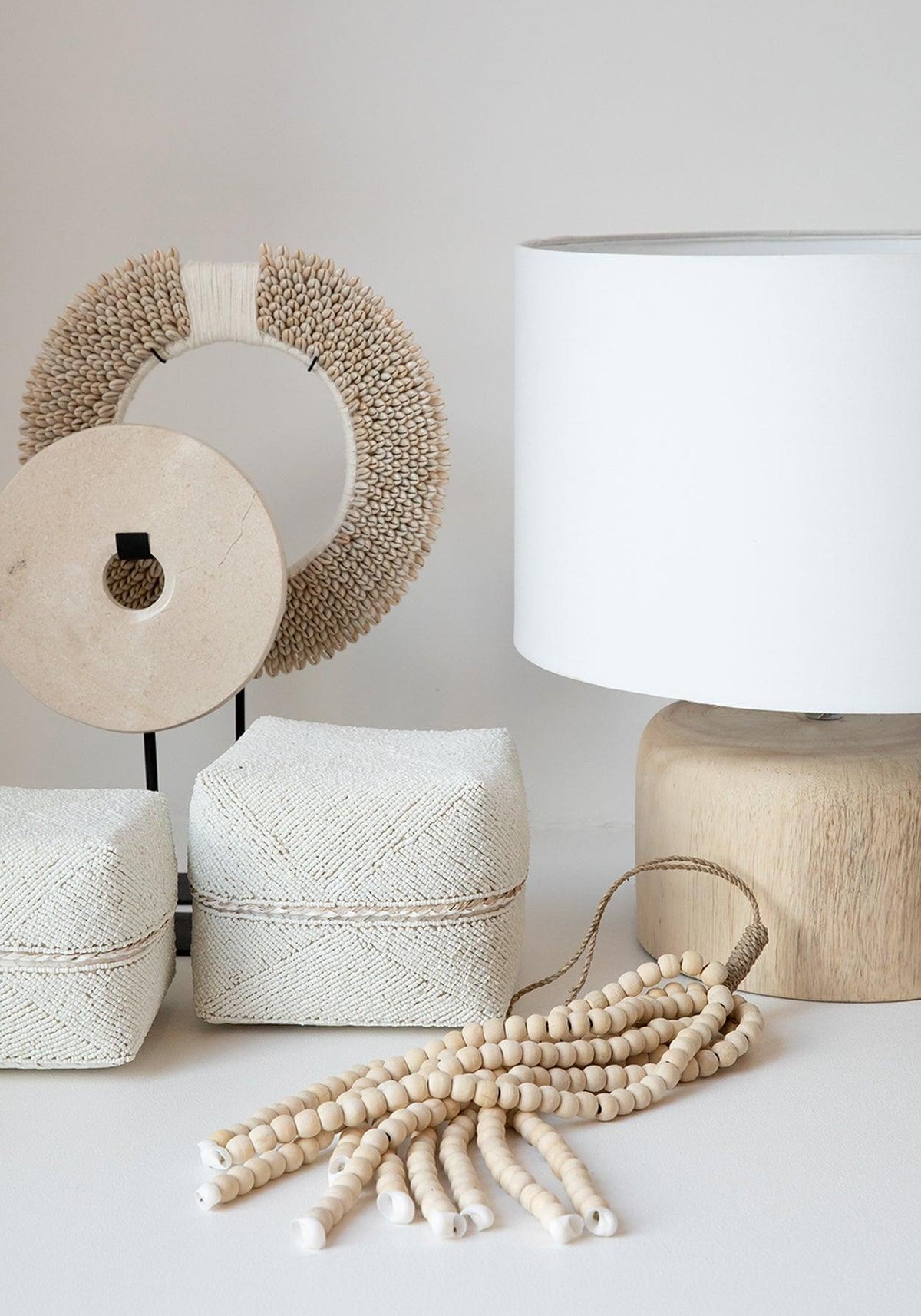 The teak wood table lamp   natural white   flo & joe