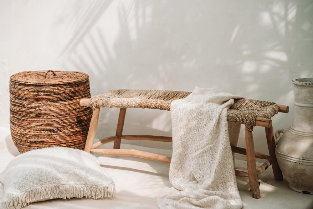 The s'il vous plaid   cream throw   flo & joe