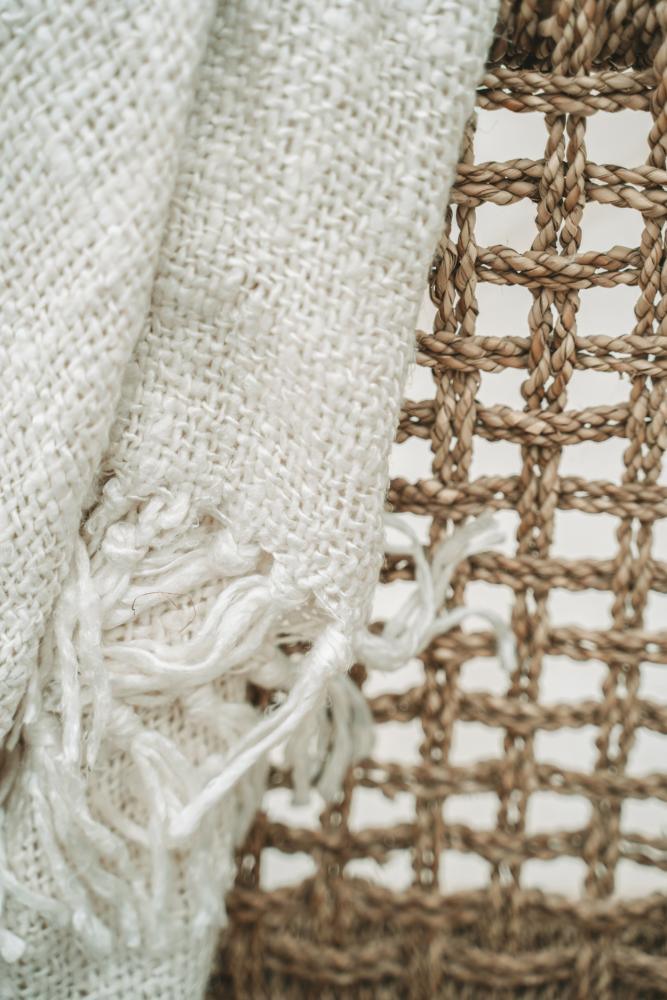 The s'il vous plaid   cream throw   flo & joe